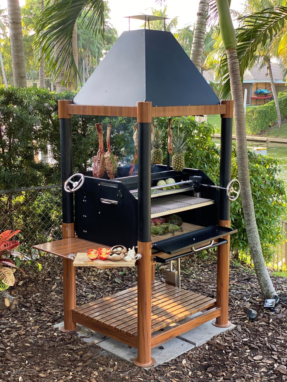 Tagwood BBQ02SI Freestanding Santa Maria Grill