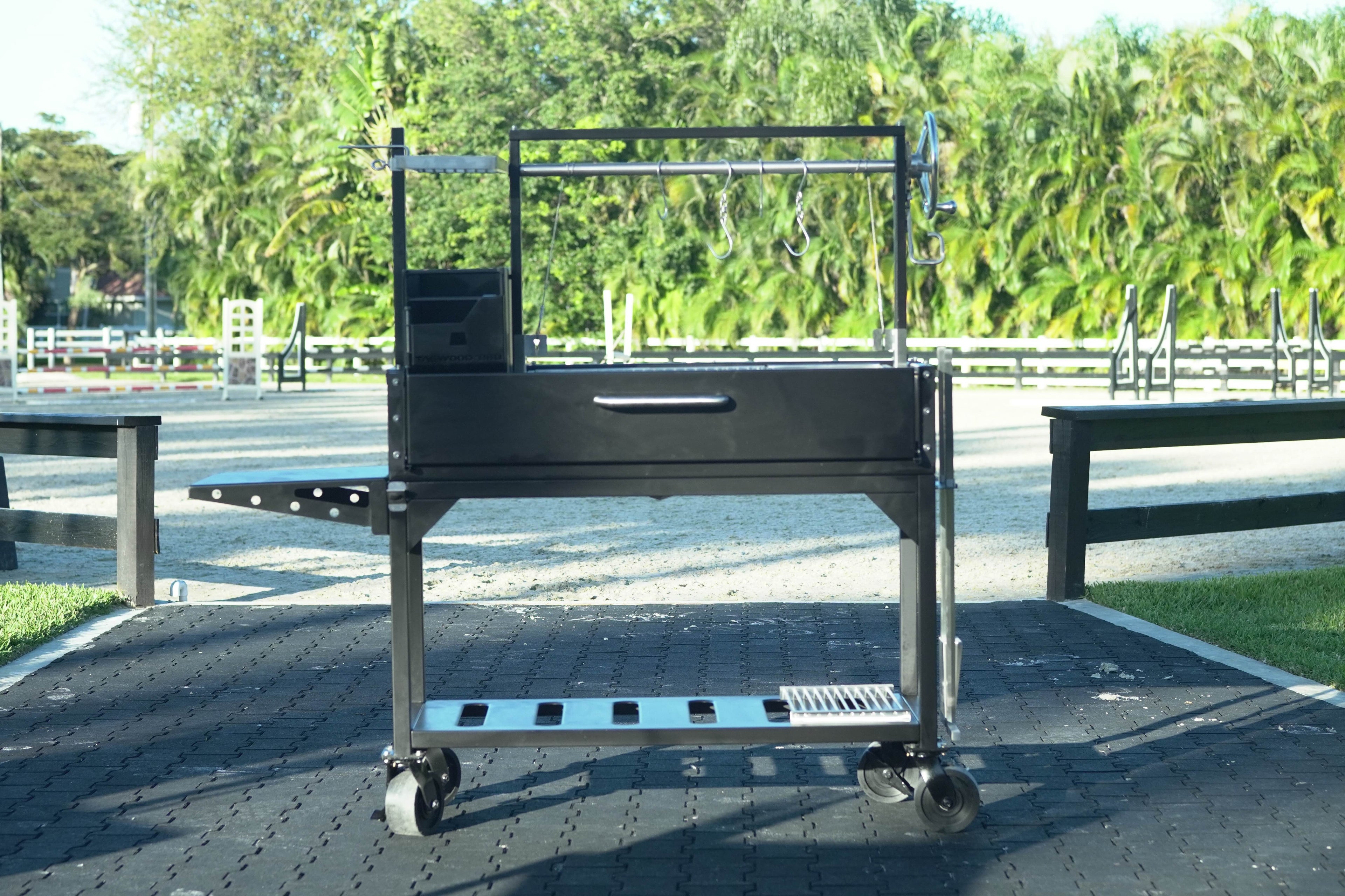 Tagwood BBQ03SI Freestanding Santa Maria Grill