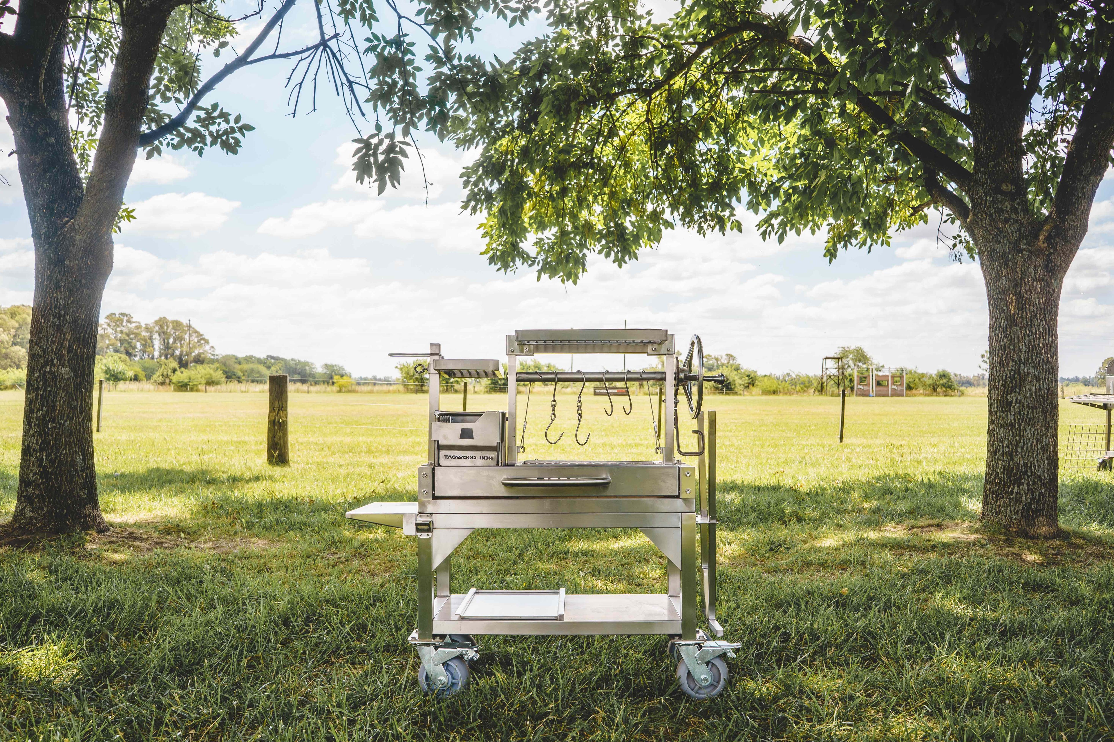 Tagwood BBQ03SS MINI Freestanding Santa Maria Grill