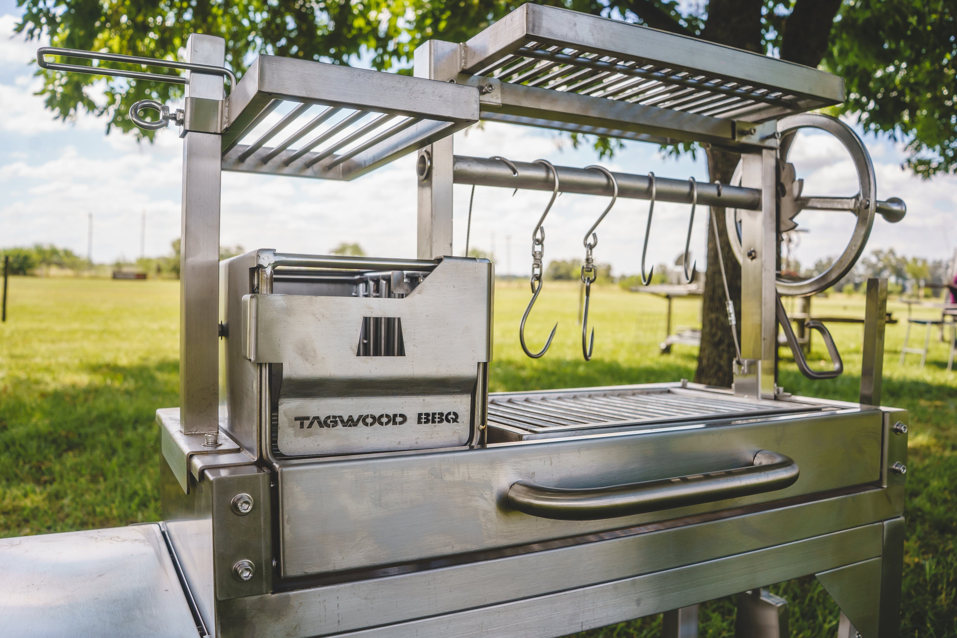 Tagwood BBQ03SS MINI Freestanding Santa Maria Grill