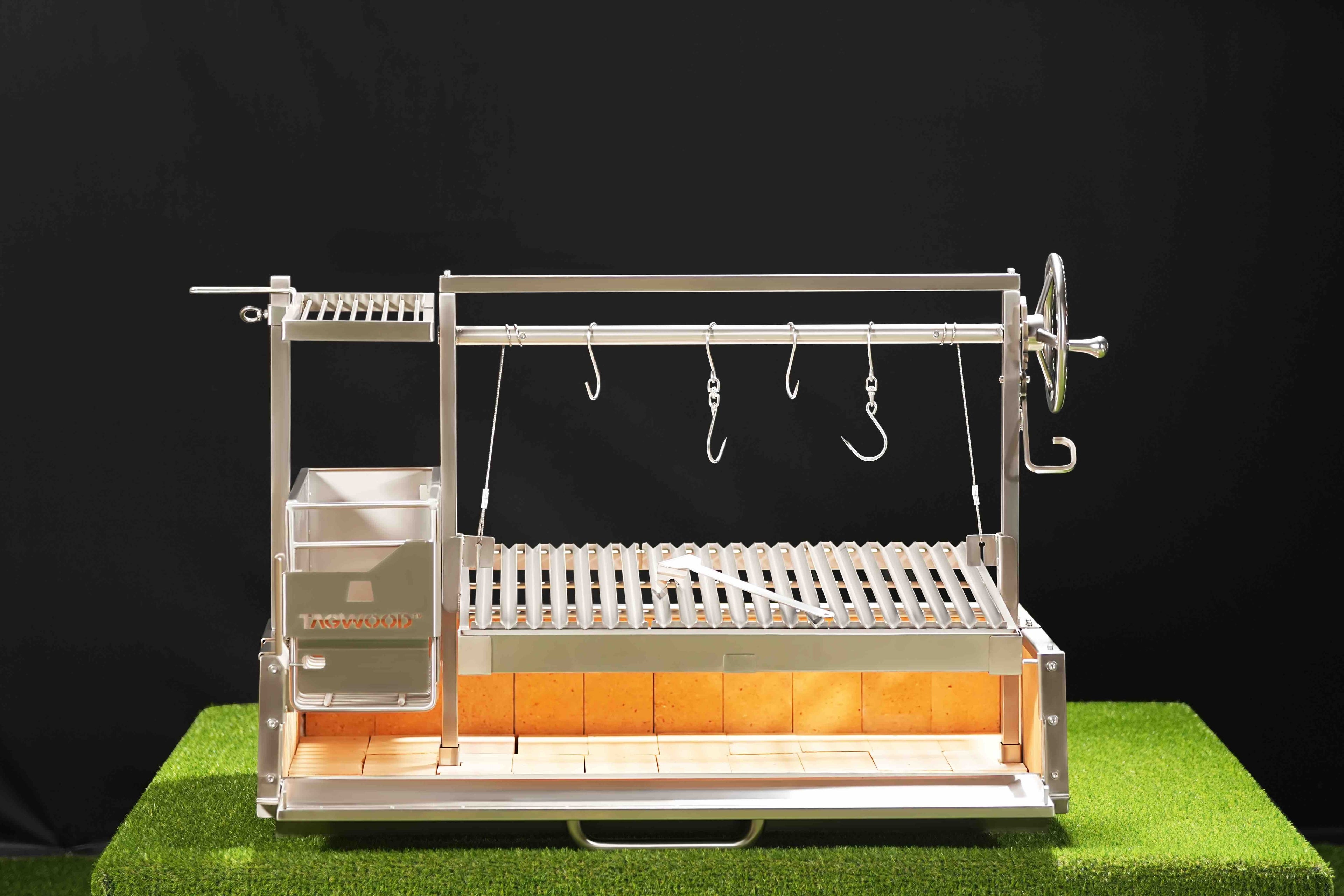 Tagwood BBQ05SS Built-In Santa Maria Grill