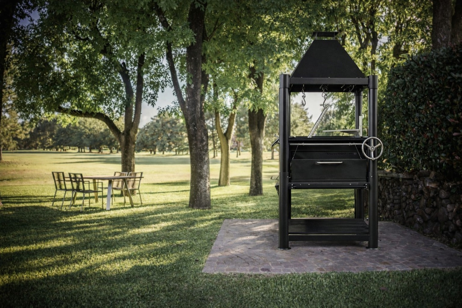 Tagwood BBQ12SI Freestanding Santa Maria Grill