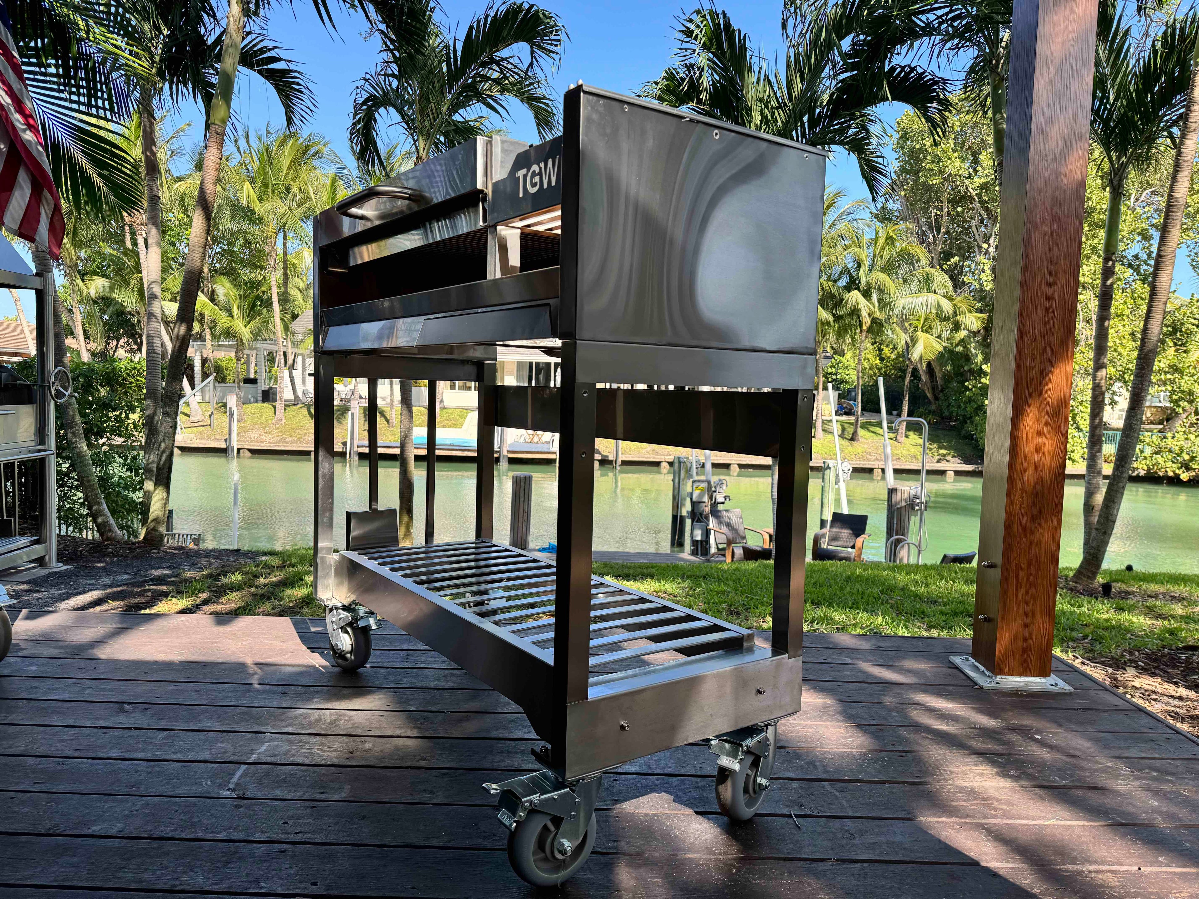 Tagwood BBQ18SS Freestanding Santa Maria Grill