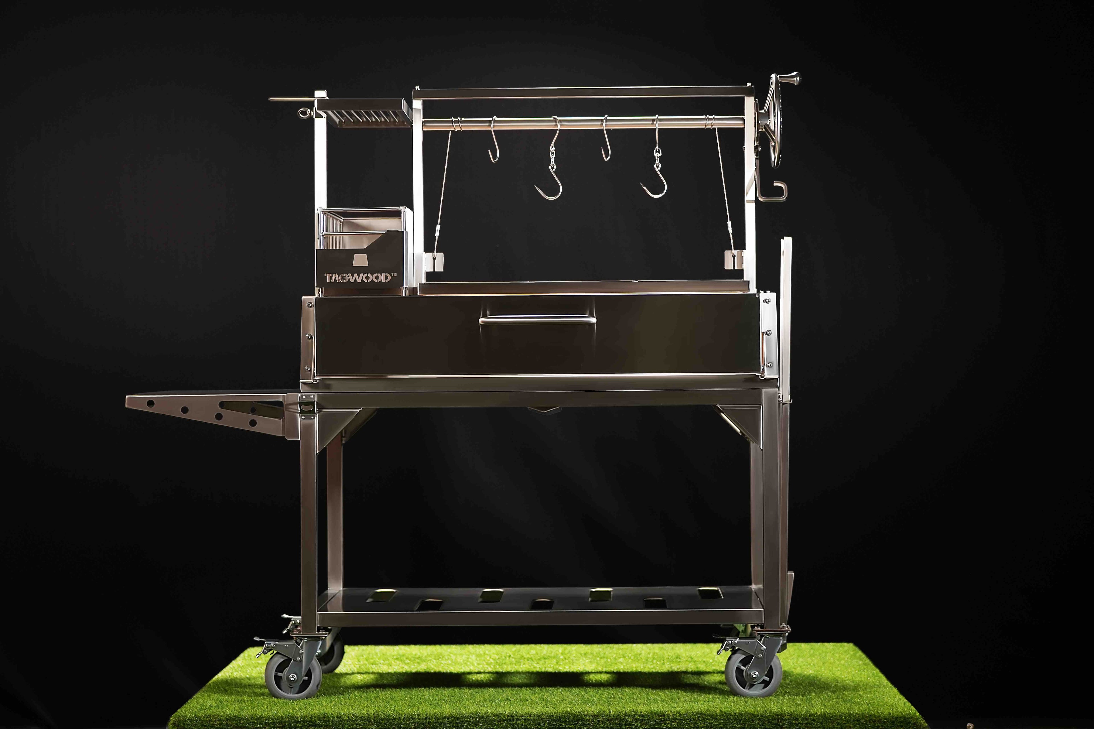 Tagwood BBQ23SS Freestanding Santa Maria Grill