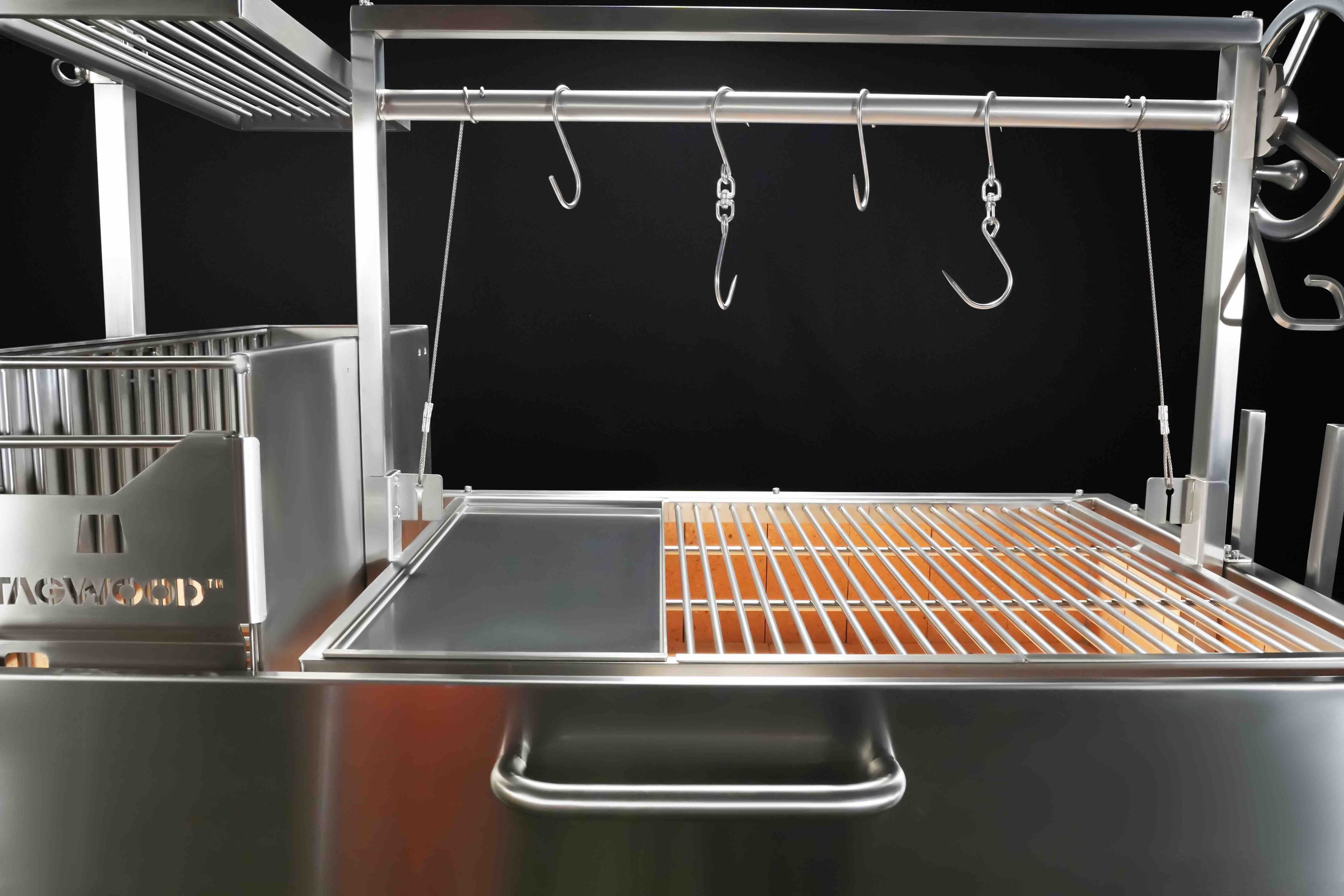 Tagwood BBQ23SS Freestanding Santa Maria Grill