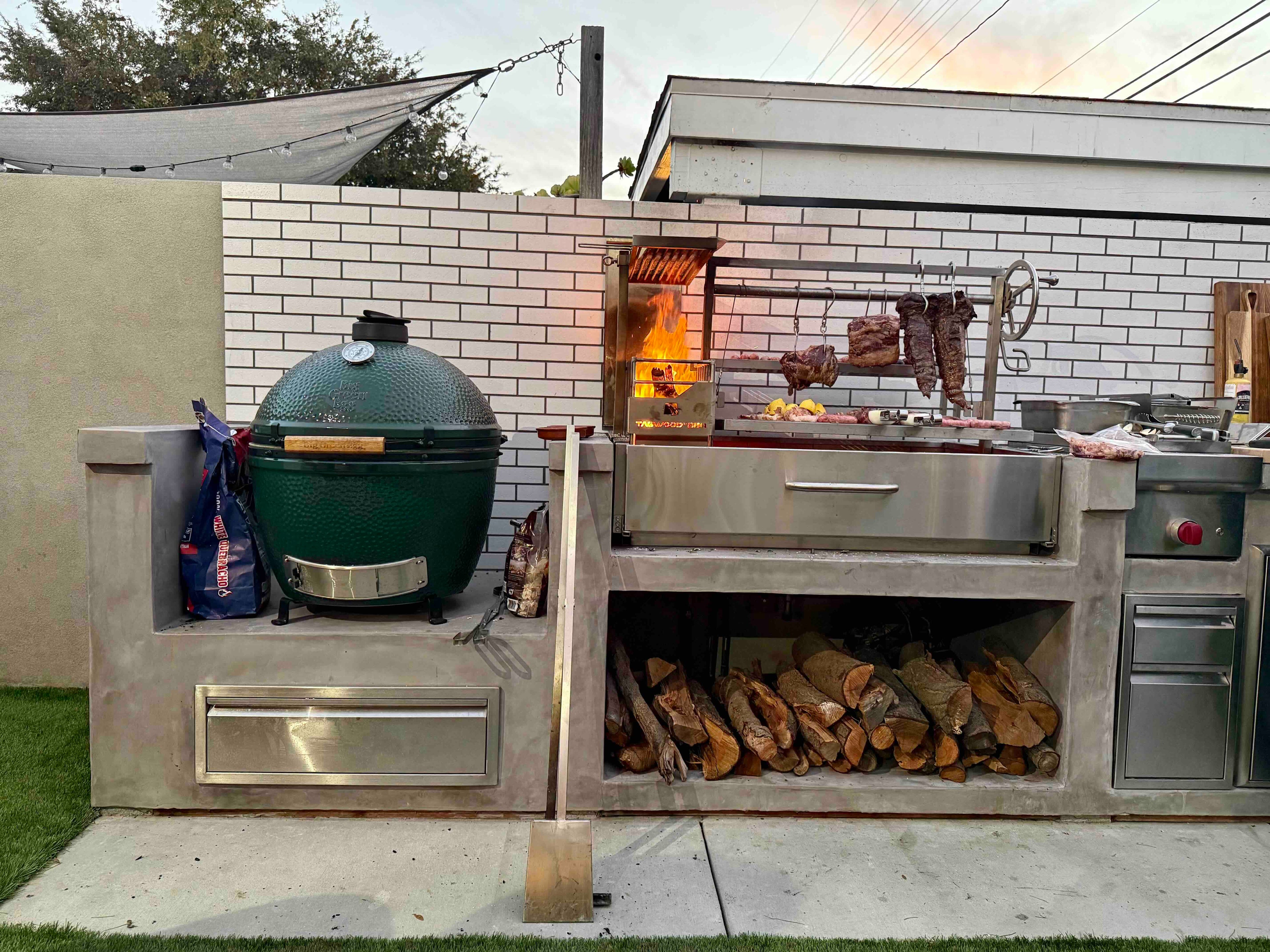 Tagwood BBQ25SS Built-In Santa Maria Grill